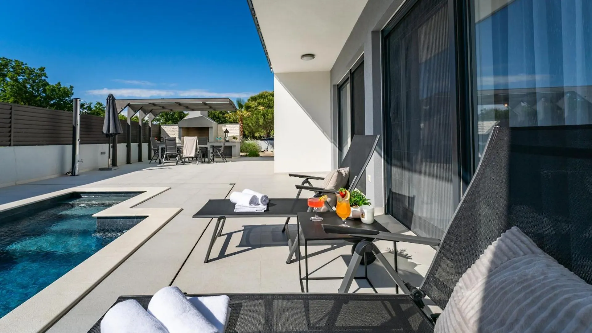 Villa Martina Zadarvillas ザトン