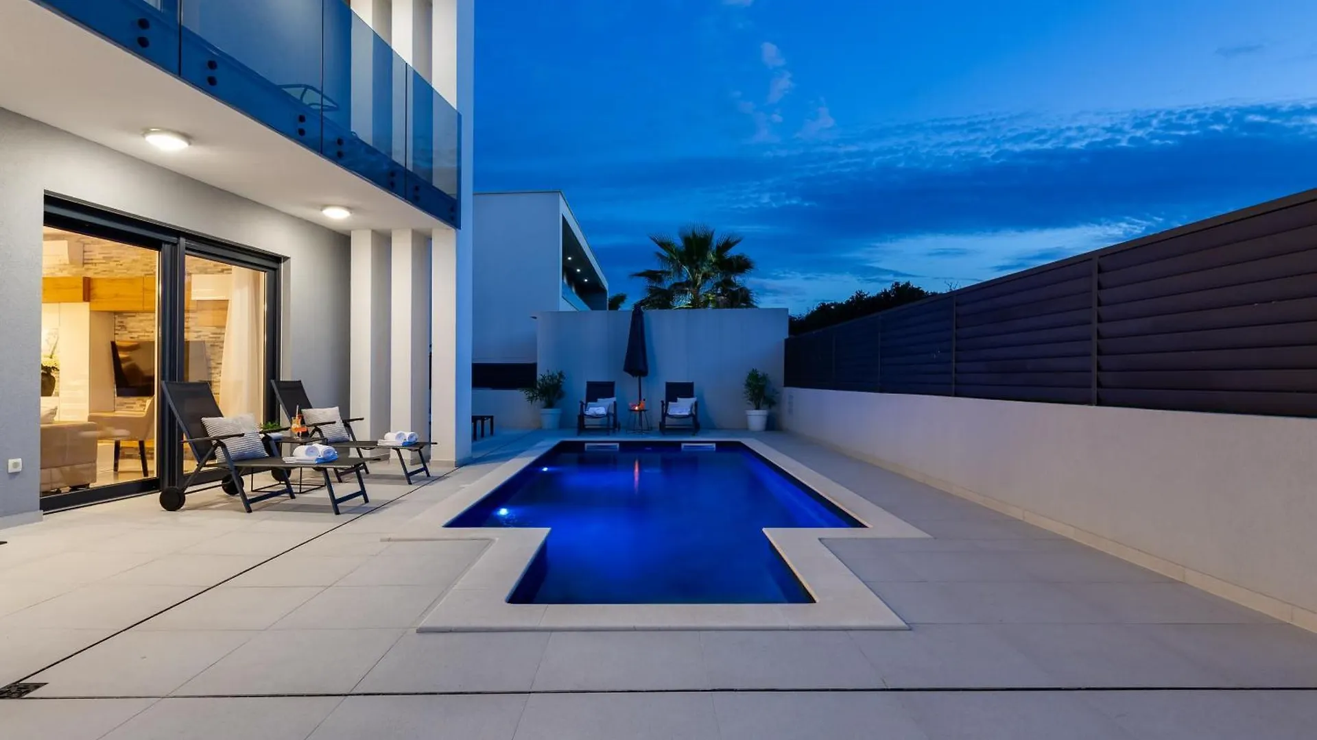 Villa Martina Zadarvillas ザトン