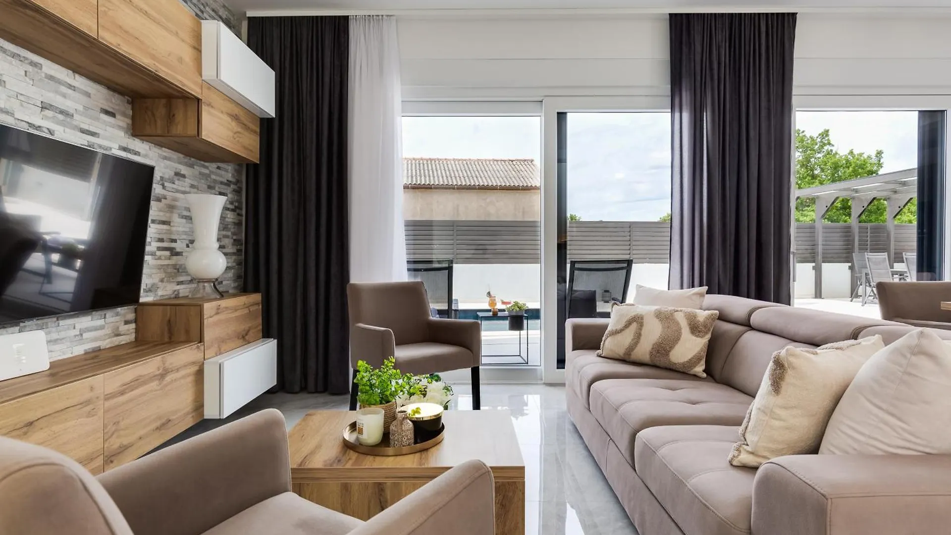 Villa Martina Zadarvillas ザトン